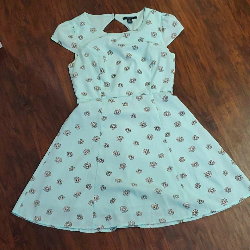 Forever 21 Small Floral Dress